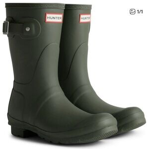 HUNTER Olive Original Short Rain Boots with Side Buckle - Size 9